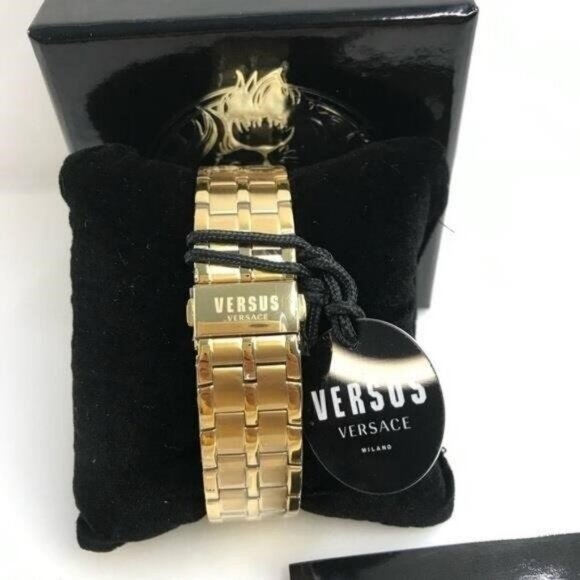 New Authentic VERSUS VERSACE Chrono Lion Bracelet Watch","description":"VERSUS V - Picture 9 of 15